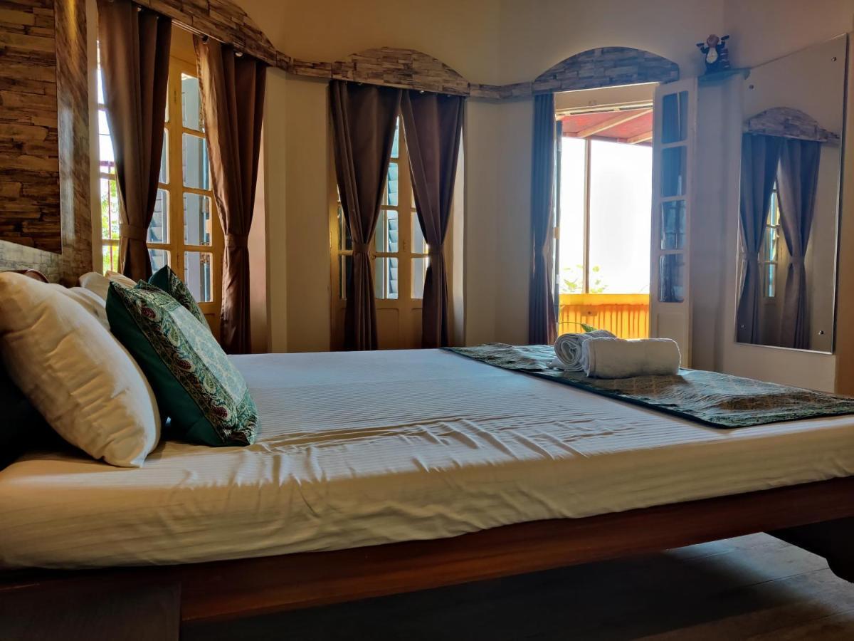 Shiva Ganges View Guest House Varanasi Eksteriør bilde